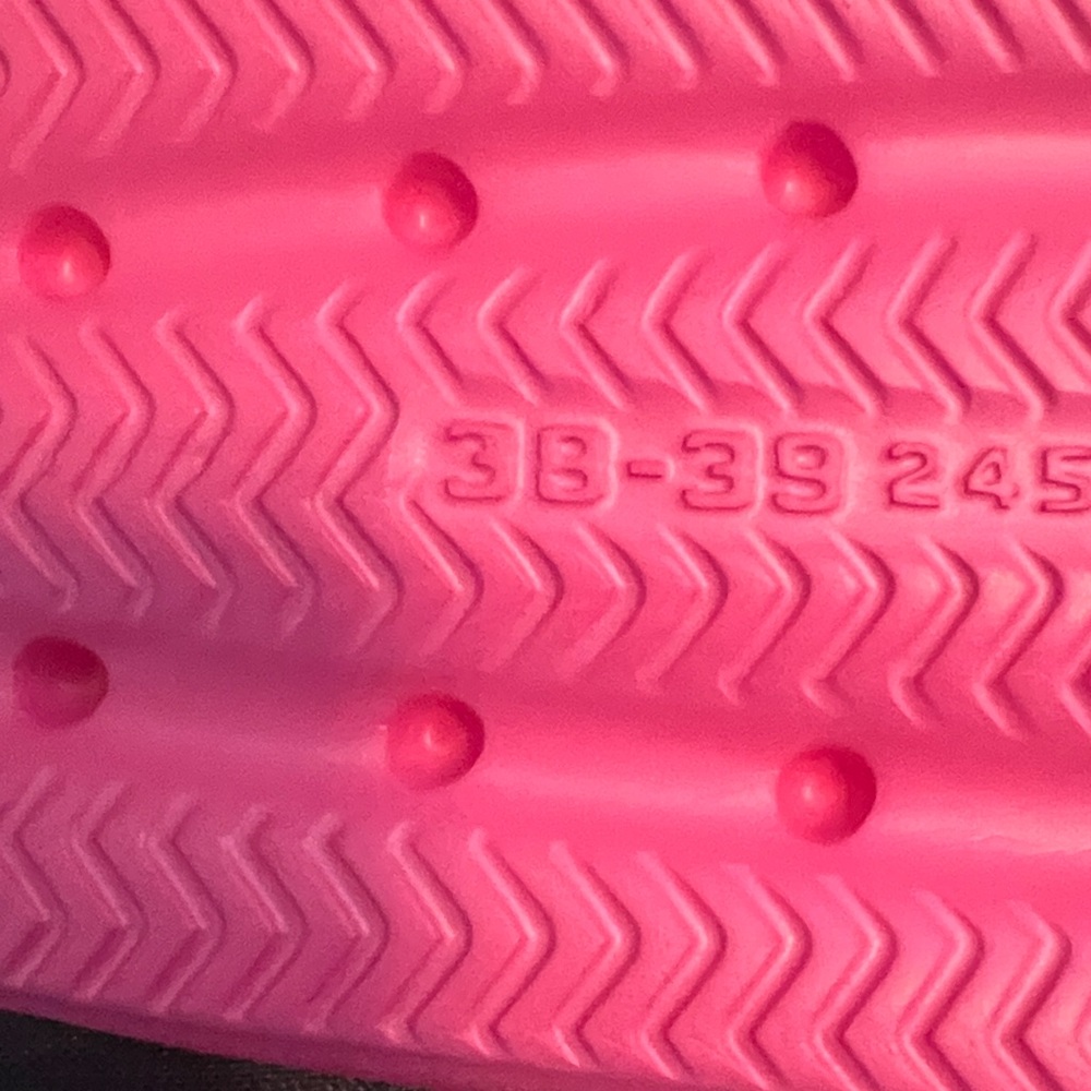 Pink L V Style Slides 38-39 - Picture 4 of 4